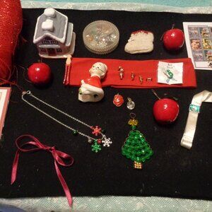 JUNK DRAWER CHRISTMAS DODADS LOOSE BEJEWELS DOLL SLEEPING BAG ETC. LOT